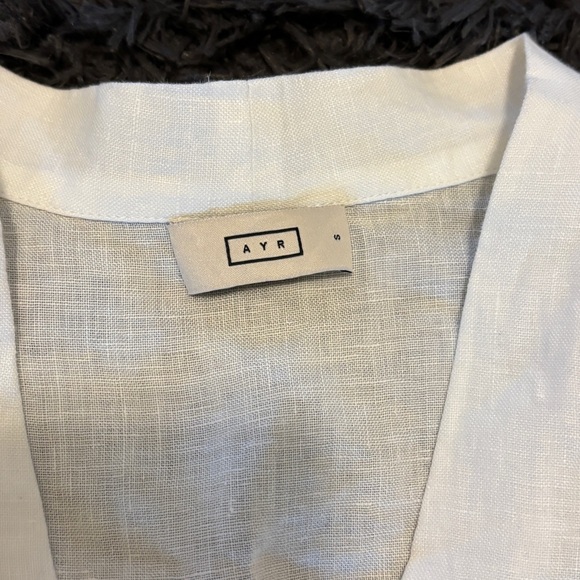NWOT AYR Top The Daybreak Ivory Linen V Neck Blouse Light Quiet Luxury - Picture 3 of 5